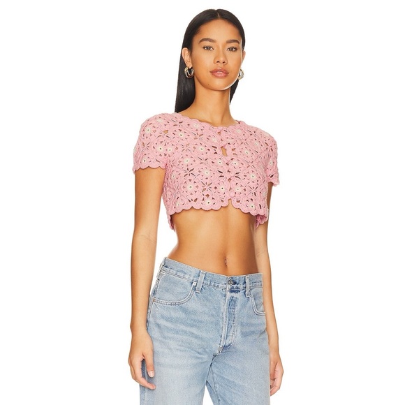 Lovers + Friends Tops - NWOT Lovers & Friends Delilah Wildflower Crochet Cardi Knit Crop in Light Pink